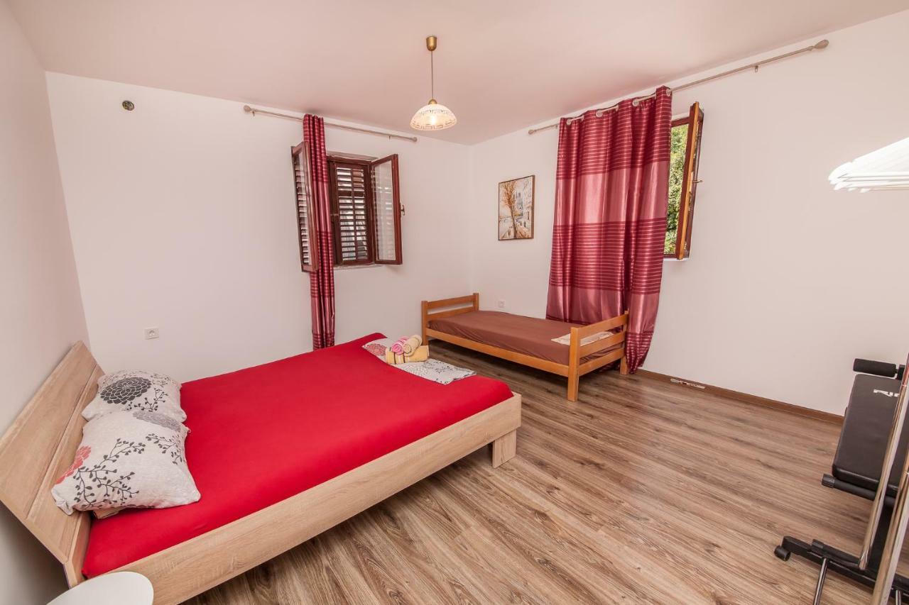 Alex Guesthouse 코토르 외부 사진